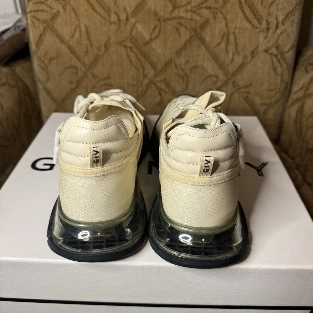 GIVENCHY Spectre Logo Low-Top Sneakers‎ Size 41 Excellent! $750 Retail